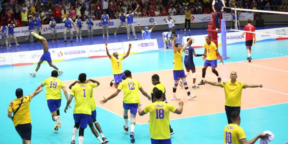 Comité Olímpico Colombiano Selección de voleibol celebrando el triunfo.