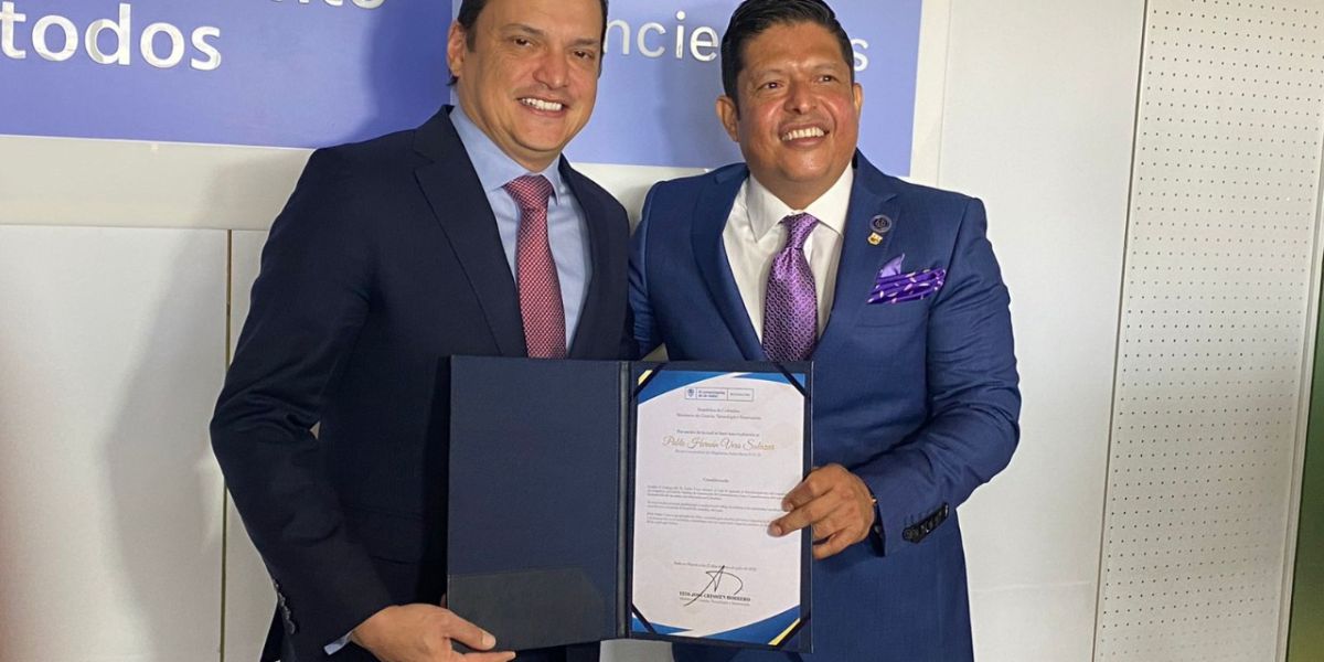 Unimagdalena Pablo Vera Salazar fue galardonado.