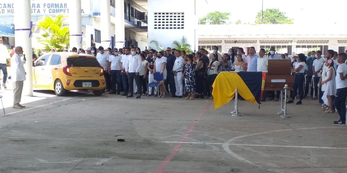 Seguimiento.co Adiós al 'profe' Larios.