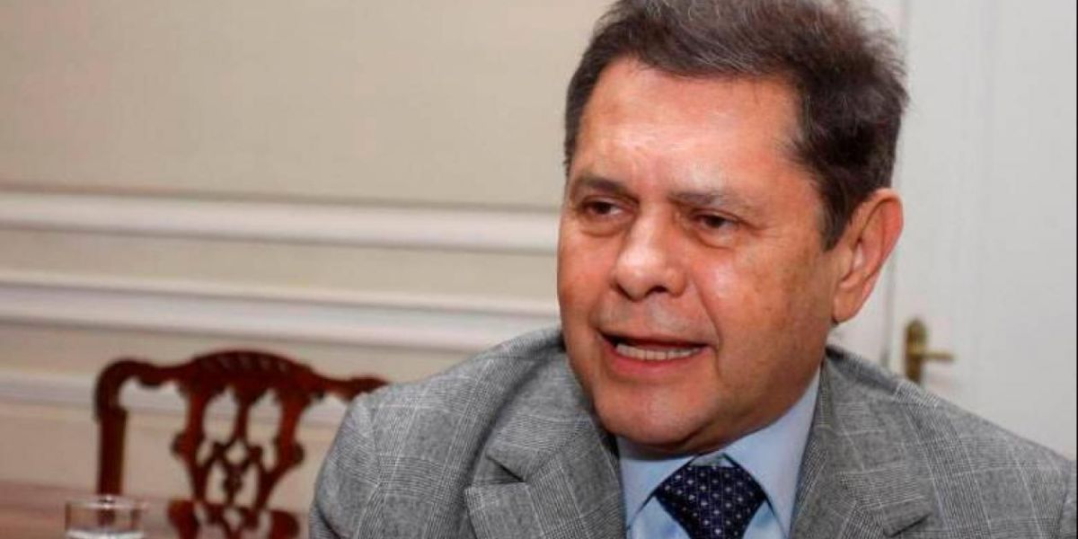 El Colombiano Carlos Mattos Barrero.