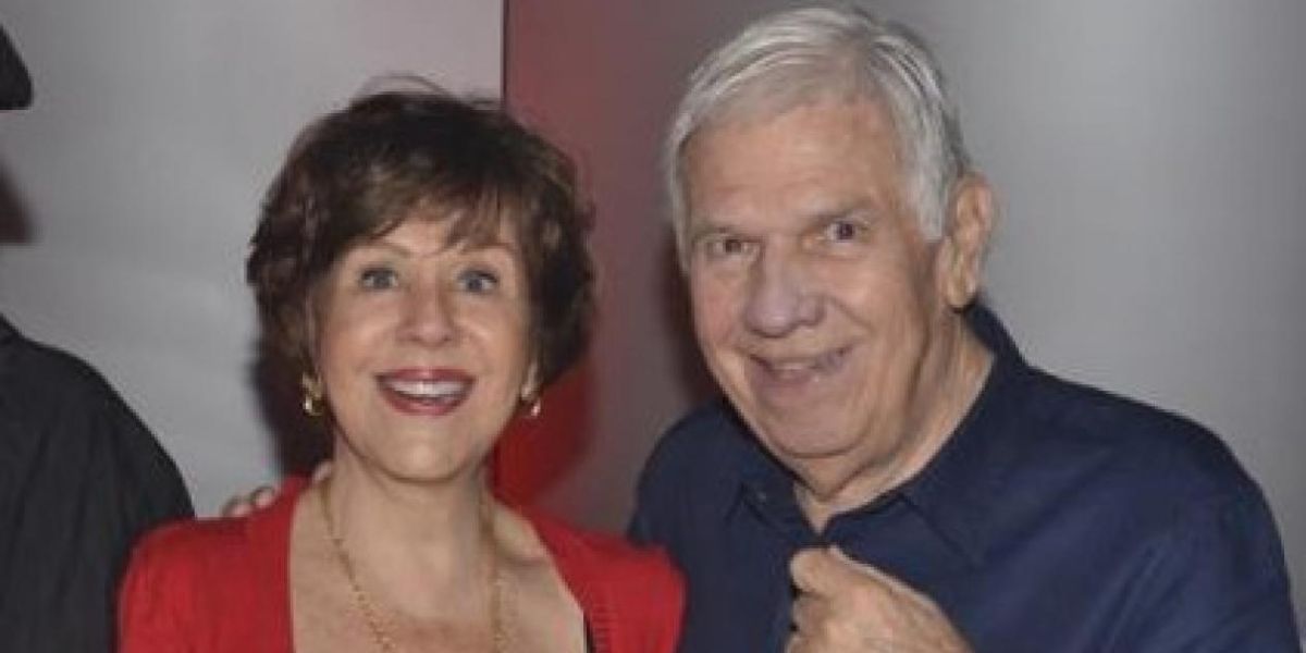 El Heraldo Arturo Fernández Renowitzky, junto a su esposa Margarita McCausland.