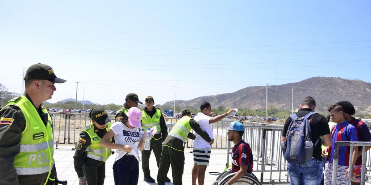 A las 3:00 de la tarde se abrirán las puertas del escenario deportivo. 