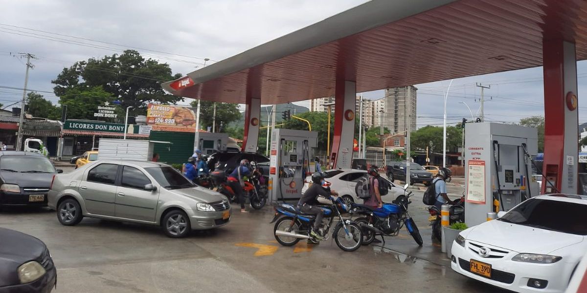 Gasolina en Colombia volvió a subir.