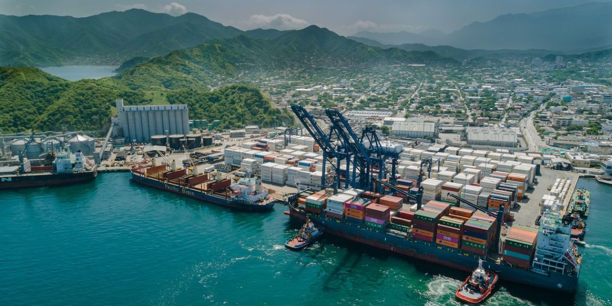 Cambio Colombia Anuncian estrategia para combatir la ilegalidad en los puertos marítimos del país