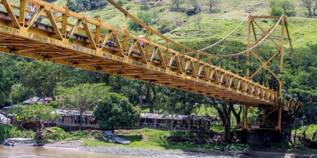 El Colombiano Corregimiento de Bolombolo.