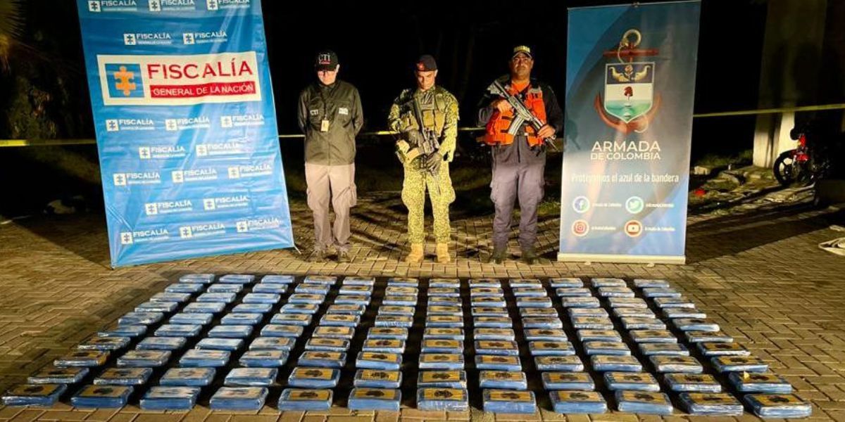 Armada Nacional. 120 kilos de cocaína incautados en inmediaciones de Bocas de Cenizas.