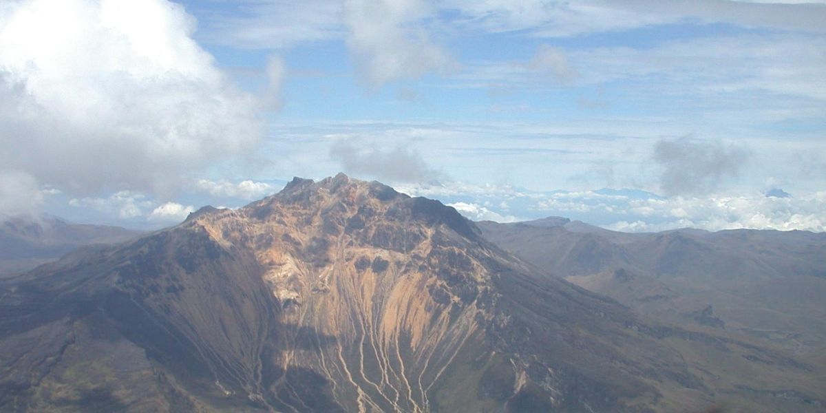 Volcán Nevado del Ruiz captado el martes.