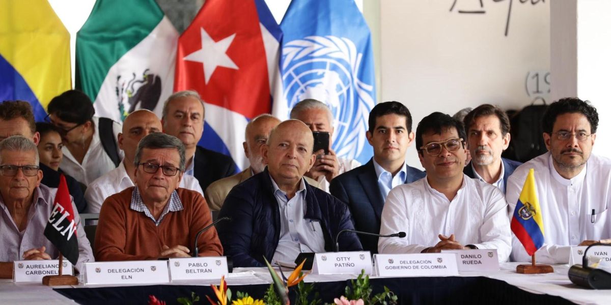 Agencia EFE Diálogos entre el Gobierno y el ELN.