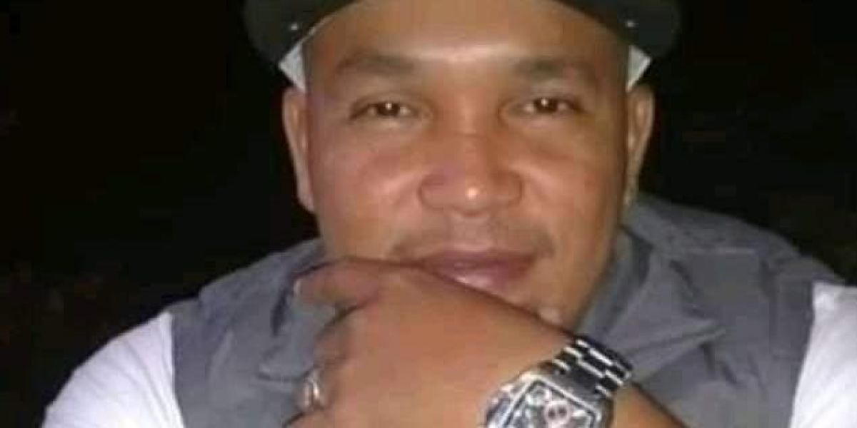 Facebook Yenfer Antonio Valencia Borrero, conocido como 'Coco Perreo'.