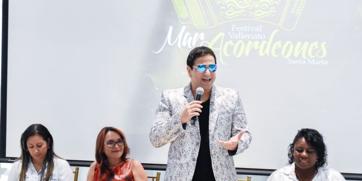 Cortesía El artista samario Alejandro Palacio fue el encargado de realizar el lanzamiento