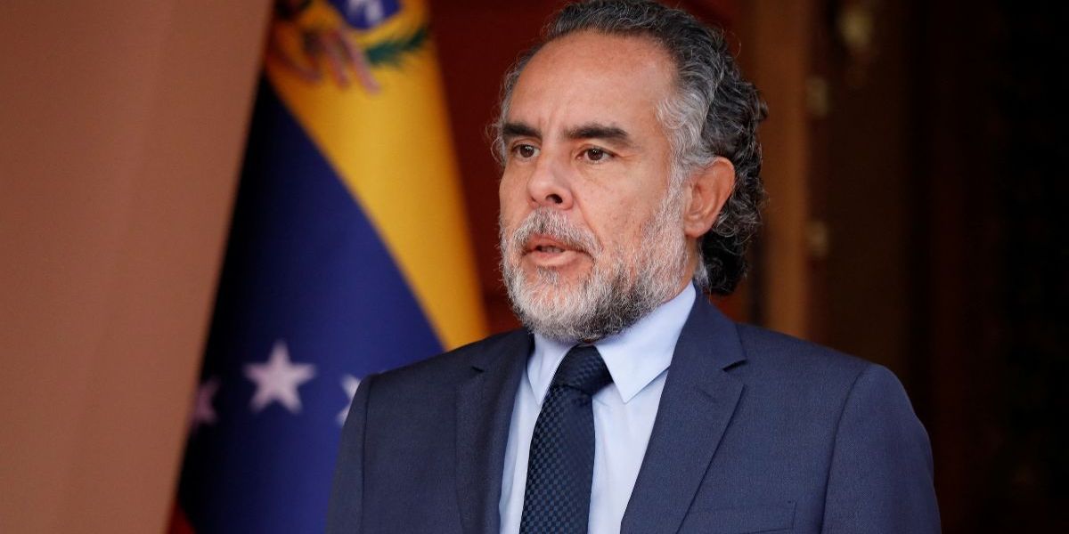 Armando Benedetti se desempeñaba como embajador en Venezuela