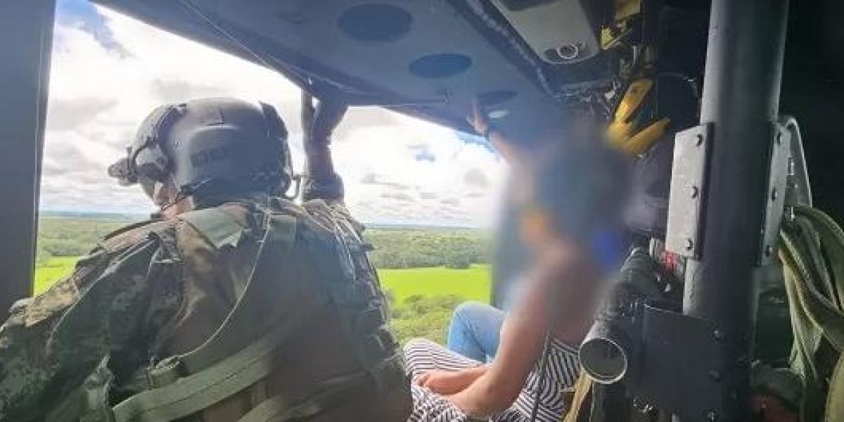 Ejército Nacional Rescate de menor en el Guaviare.