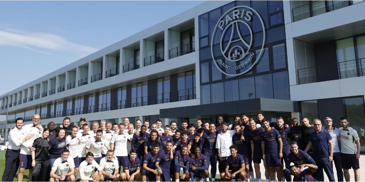 @PSG_inside Neymar en su despedida del PSG.