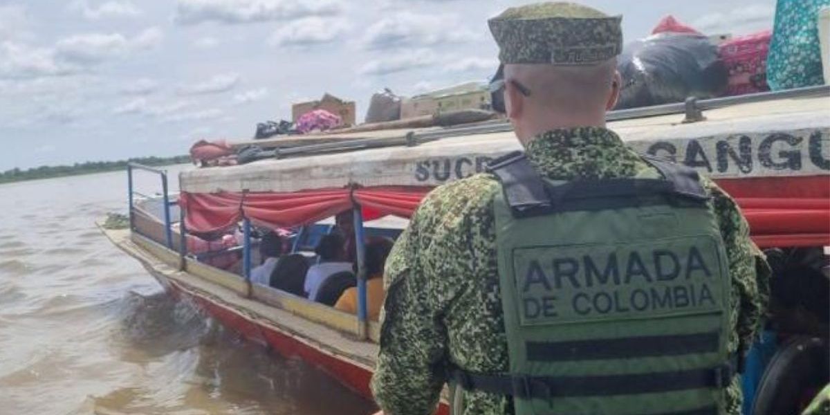Personal de la Armada en operativos de búsqueda en Magangué