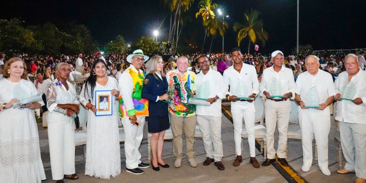 Alcaldía de Ciénaga Galardonados con el Caimán de Oro.