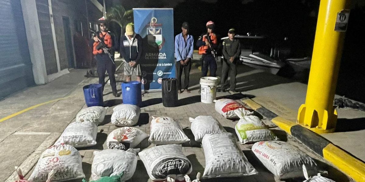 Armada Nacional Almejas incautadas.