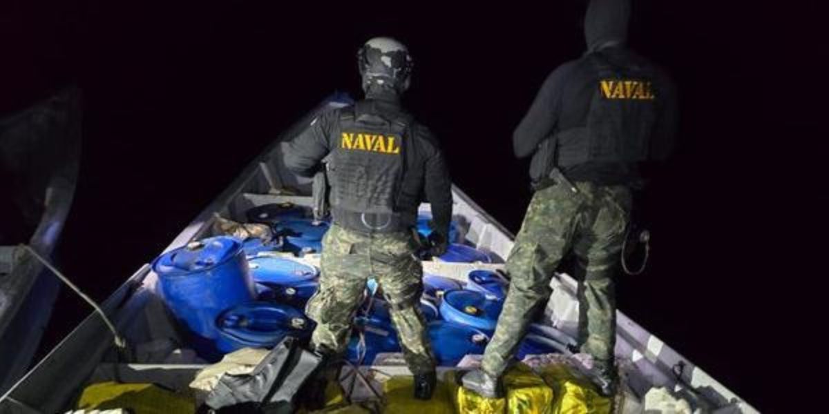 X La droga fue interceptada a unas 272 millas náuticas de la estación de la Fuerza Naval de Honduras en Puerto Castilla.