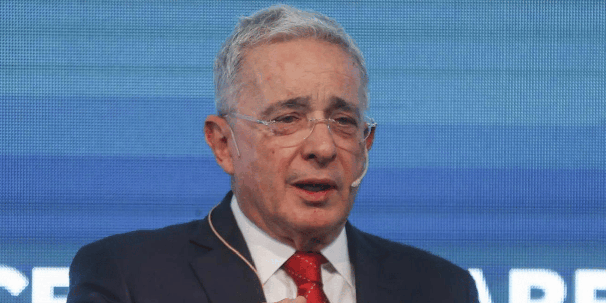 Foto: Zona Cero Álvaro Uribe Vélez, Presidente de Colombia entre 2002 y 2010.