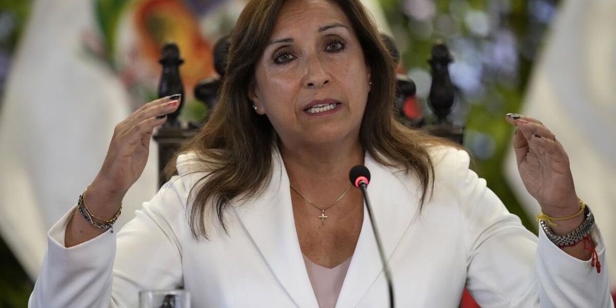 Cortesía Dina Boluarte, presidenta de Perú.