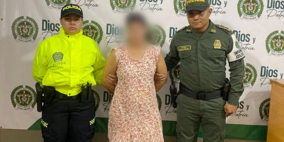 Fiscalía General de la Nación. Presunta responsable de provocar quemaduras en varias partes del cuerpo a su hija de 5 años.