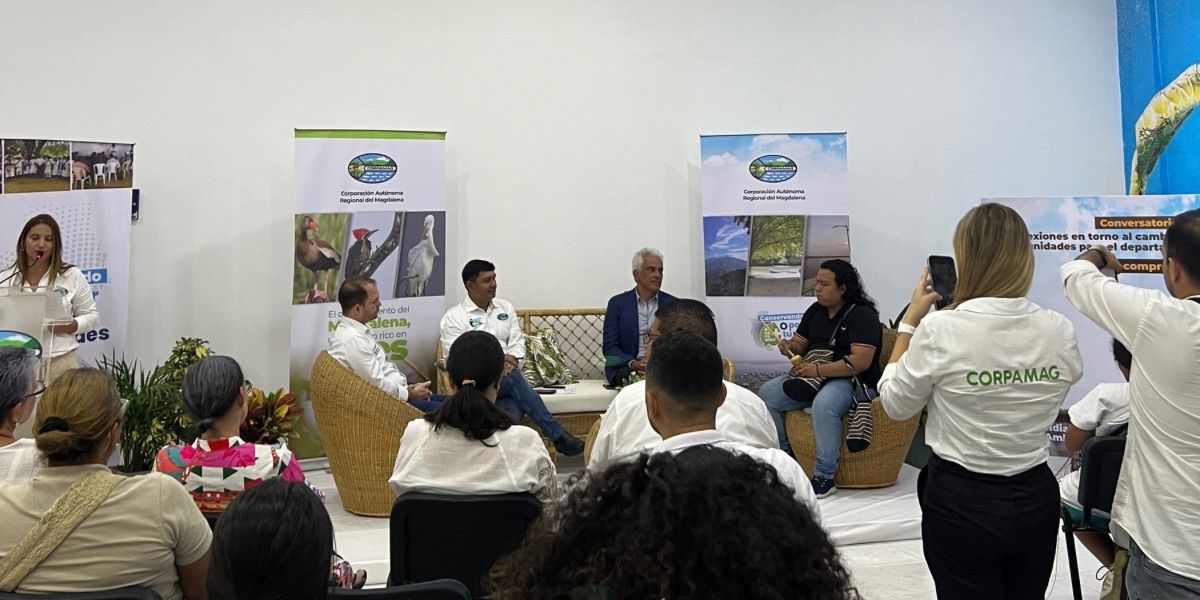 Seguimiento. Conversatorio