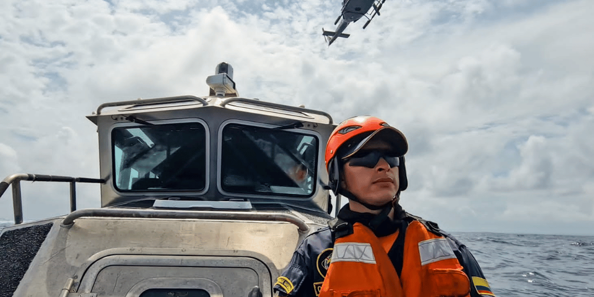 Armada de Colombia refuerza seguridad en el Caribe para temporada vacacional