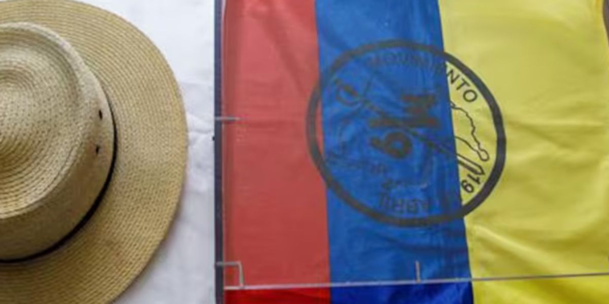 Cortesía. Sombrero de Carlos Pizarro
