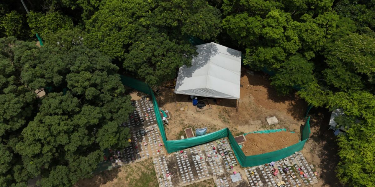 Seguimiento. Exhumación de los cuerpos.
