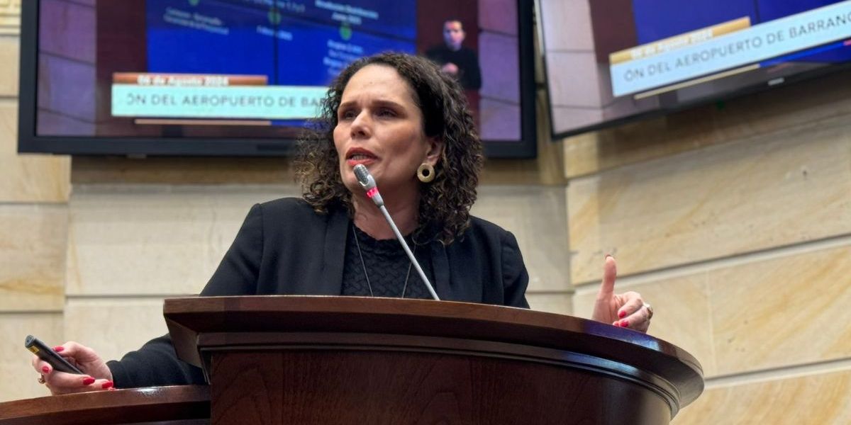 Cortesía Ministra de Transporte, María Constanza García