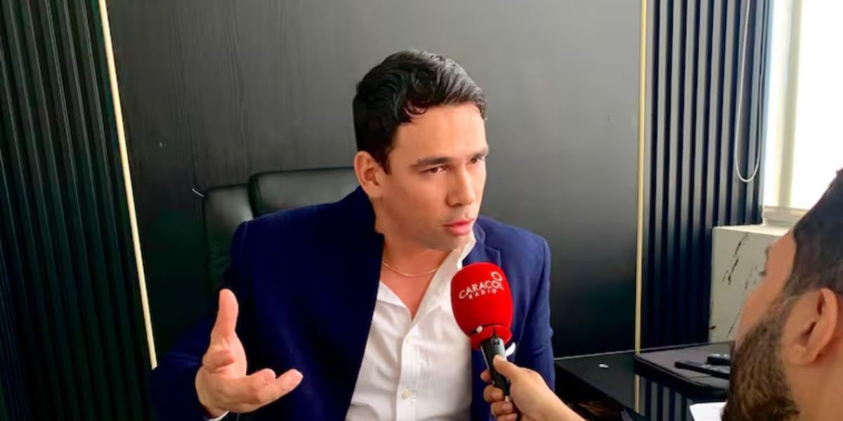 Caracol Radio. Ariel Quiroga, abogado.