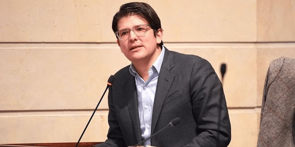 Cortesía Menor implicado en atentado contra Miguel Uribe no aceptó cargos