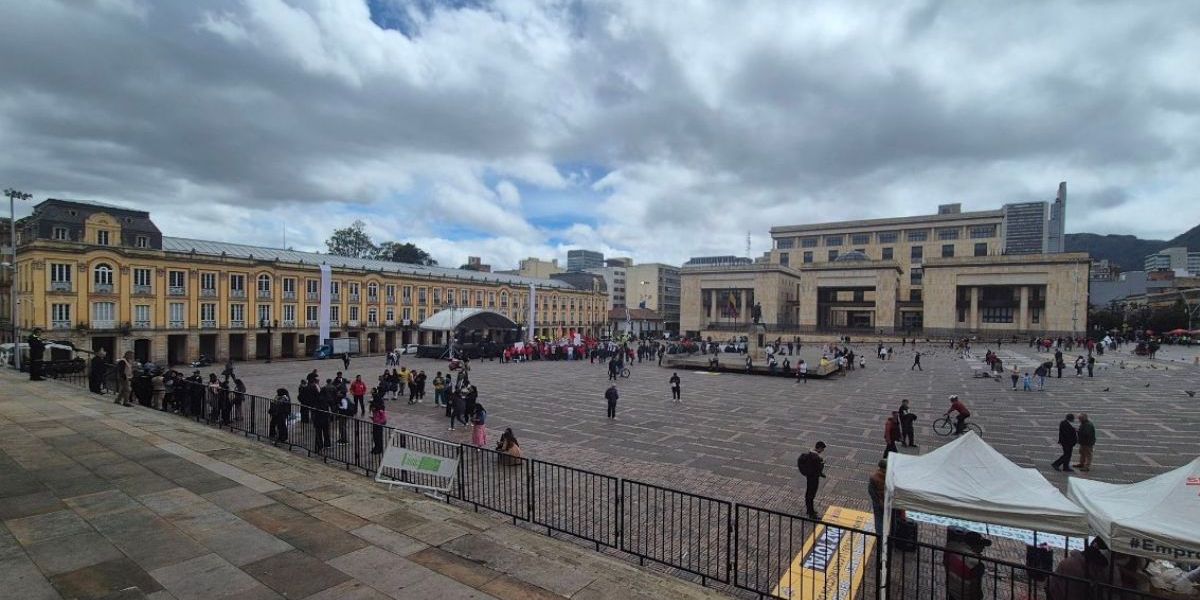 Cortesía Plaza Bolívar este lunes.
