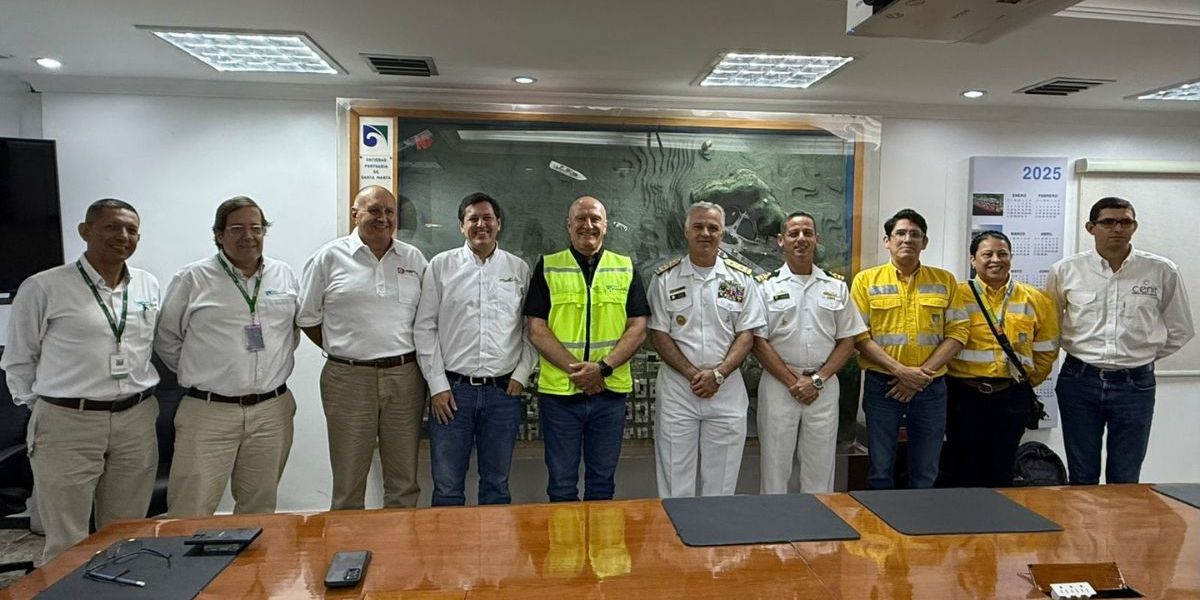Cortesía Visita del vicealmirante Jhon Fabio Giraldo