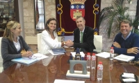  El convenio se firmó con la presencia de la Directora del Programa de Psicología de la Universidad Sergio Arboleda, el Rector Magnífico de la Universidad de Burgos, y la orientación de la docente esa misma institución, doctora Camino Escolar.