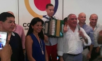 Contralor Edgardo Maya Villazón. 