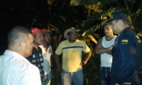 La persona rescatada fue llevada a tierra firme, donde se le brindaron los primeros auxilios e hidratación.
