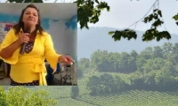 La patora e vendió un lote que al parecer no le ha entregado a su clienta. 
