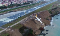 Fotografía del avión accidentado en Turquía. No se reportaron heridos entre los 162 pasajeros y 6 tripulantes.