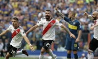  El jugador de River Plate Lucas Pratto celebra el empate de su equipo luego de un autogol de Carlos Izquierdoz.