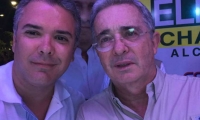 Duque y Uribe en una selfie