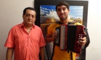 Jorge Oñate y su acordeonero Javier Matta.
