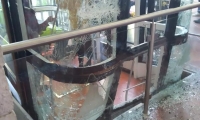Una de las cabinas no frenó oportunamente y chocó contra un muro. 