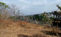  ELN voló dos torres de energía en Cesar y Antioquia.