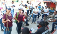 Liane Saumet y Beatriz Polo, aspirantes a la Cámara por partido Centro Democrático, lista encabezada por el también aspirante Rubén Jiménez, recorrieron los municipios de Ciénaga, Fundación y Algarrobo.