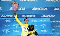  Egan Bernal con la camiseta de líder del Tour de California.