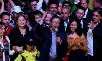 Gustavo Petro y su familia.