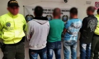A los cuatro capturados les dictaron medida de aseguramiento.