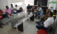 Aspecto de la reunión desarrollada en las instalaciones de la Alcadía de El Banco. 