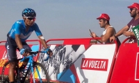  Nairo Quintana en la subida a la Covatilla.  
