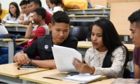 En esta etapa los nuevos integrantes de la comunidad estudiantil hacen parte de una intensiva inducción de ocho horas diarias durante dos semanas.